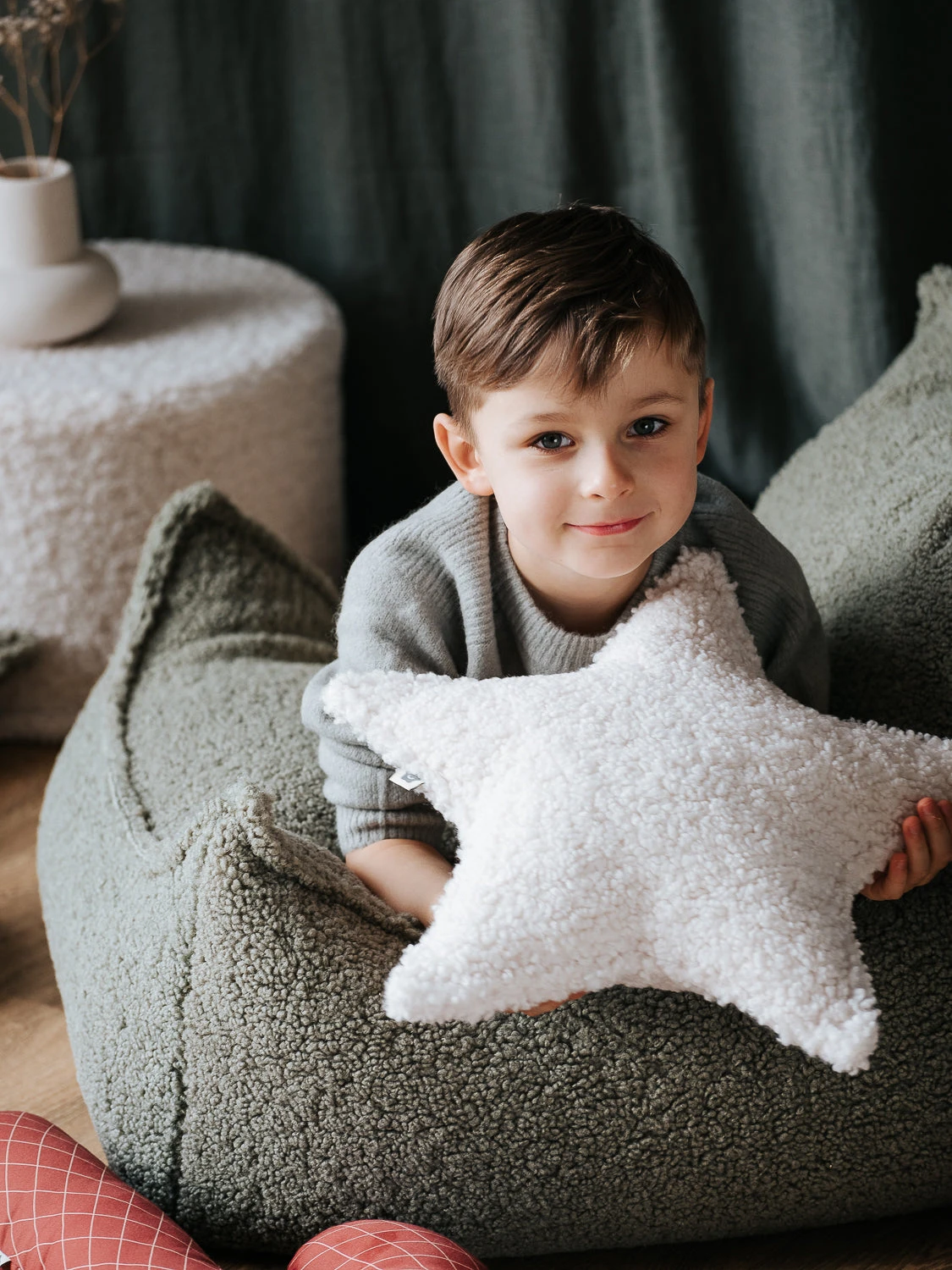 Cream White Star Cushion - Image 7