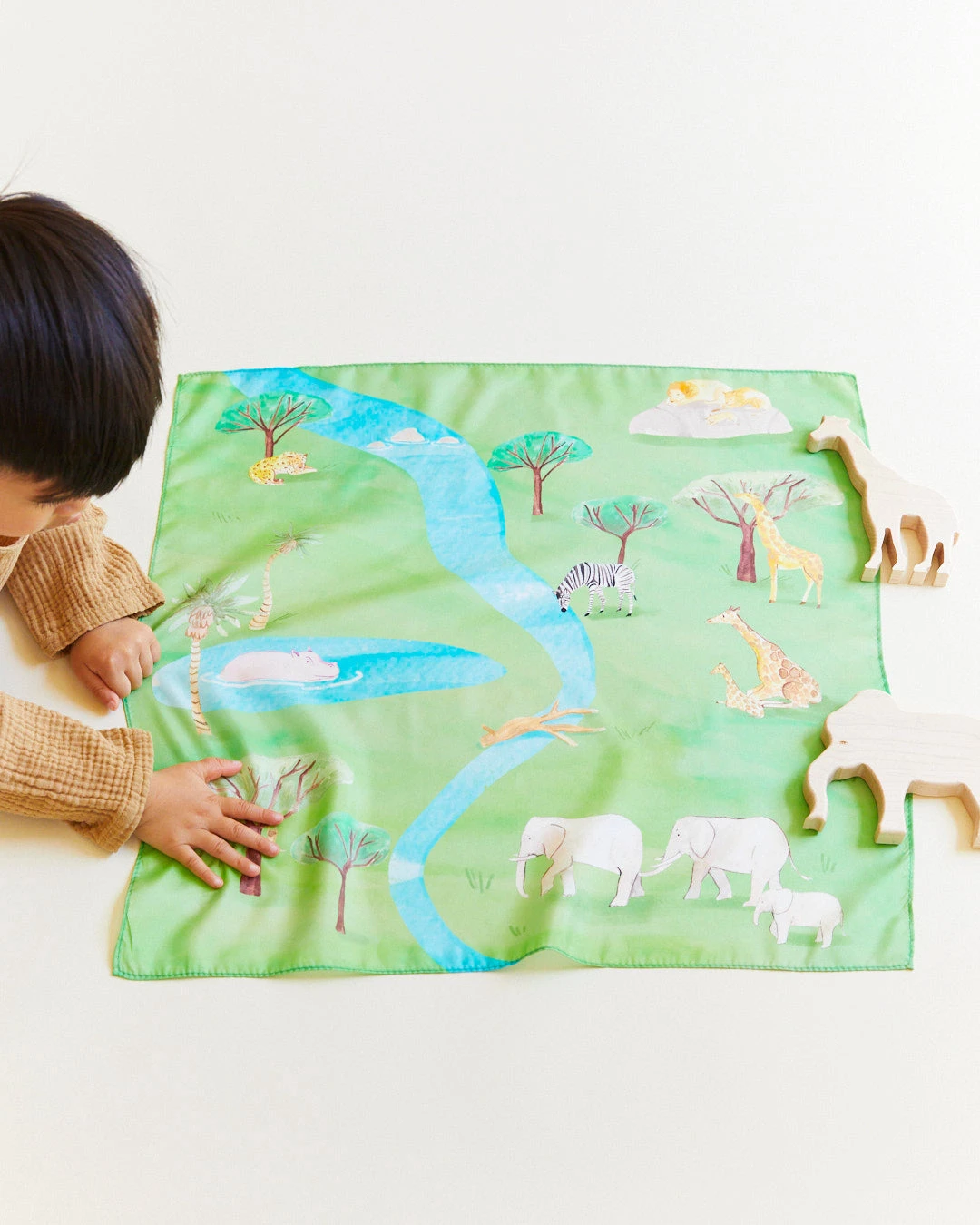 Limited Edition Sarah's Silks Safari Playmap - Image 6