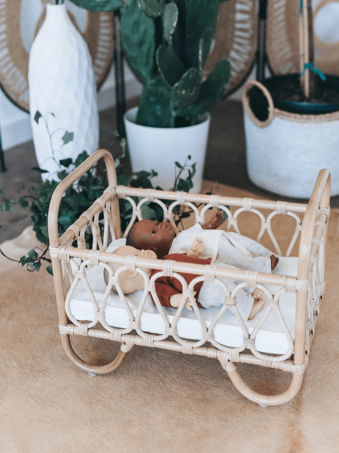 Ellie Petite Doll Crib - Image 3